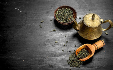 沏上一壶美茶图片